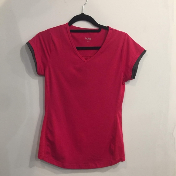 ⚡3/$20 Reitmans Pink Workout Shirt size XS - Picture 2 of 4